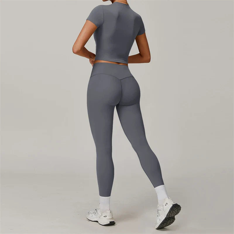 2-Piece Yoga Set – Crop Top & High Waist Leggings